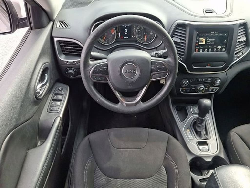 Used 2020 Jeep Cherokee Latitude SUV