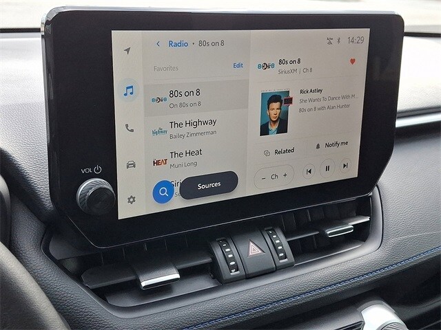 2023 Toyota RAV4 Hybrid XSE photo 3