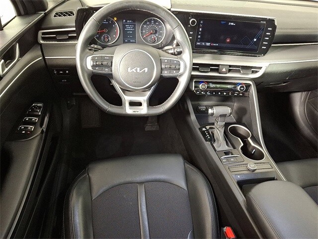 2023 Kia K5 GT-Line photo 2