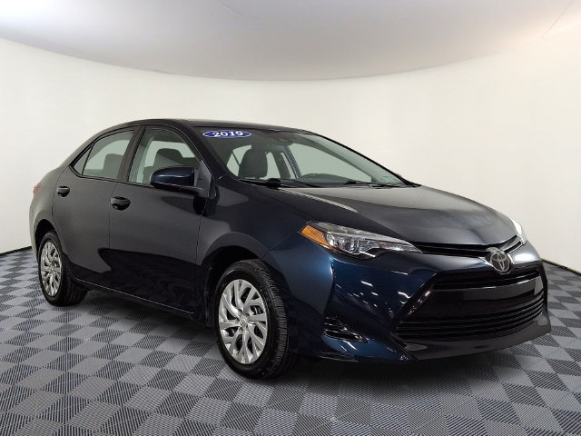 2019 Toyota Corolla LE Sedan