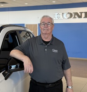 Staff member John Dollar from ID_d851cca5115d