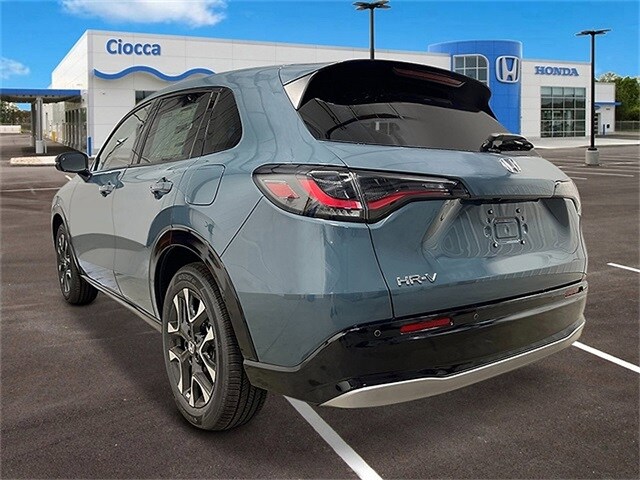 2026 Honda HR-V EX-L photo 3