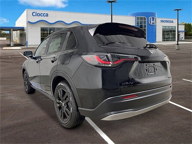 2026 Honda HR-V Sport photo 3