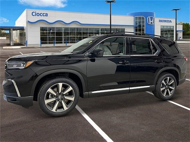 2025 Honda Pilot Elite photo 2