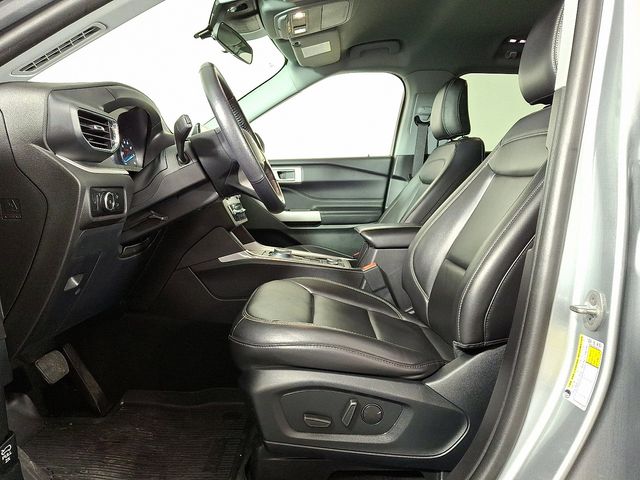 2023 Ford Explorer XLT - Photo 16