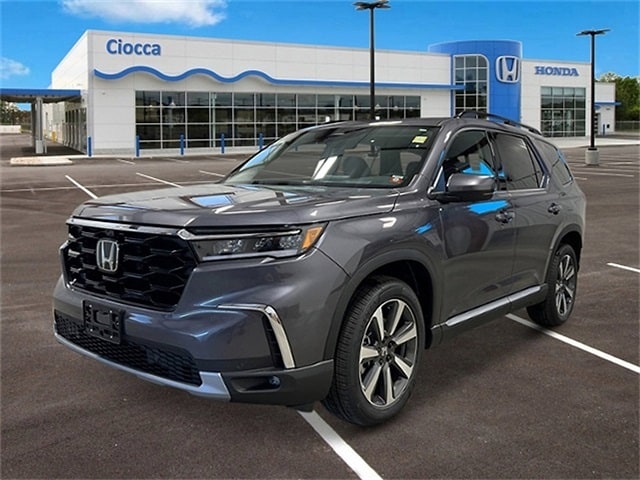 2025 Honda Pilot Elite's photo