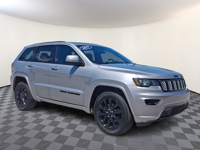 2017 Jeep Grand Cherokee Altitude 4WD's photo