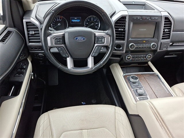 2019 Ford Expedition MAX Platinum photo 2