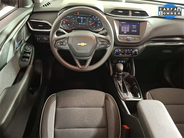 2022 Chevrolet Trailblazer LT photo 2