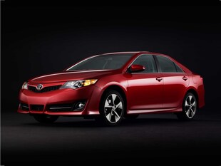 2014 Toyota Camry SE Sedan