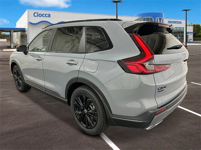 2026 Honda CR-V Hybrid Sport Touring photo 2