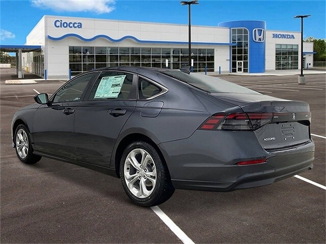 2025 Honda Accord LX photo 3