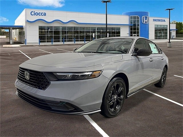 2025 Honda Accord SE's photo