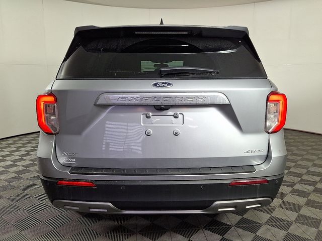 2023 Ford Explorer XLT - Photo 8