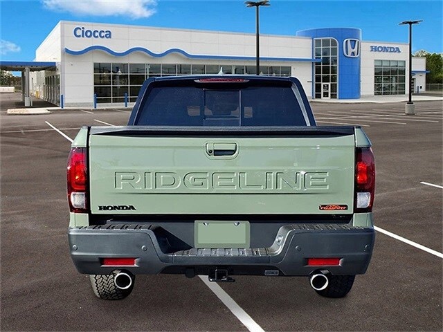2026 Honda Ridgeline TrailSport photo 2