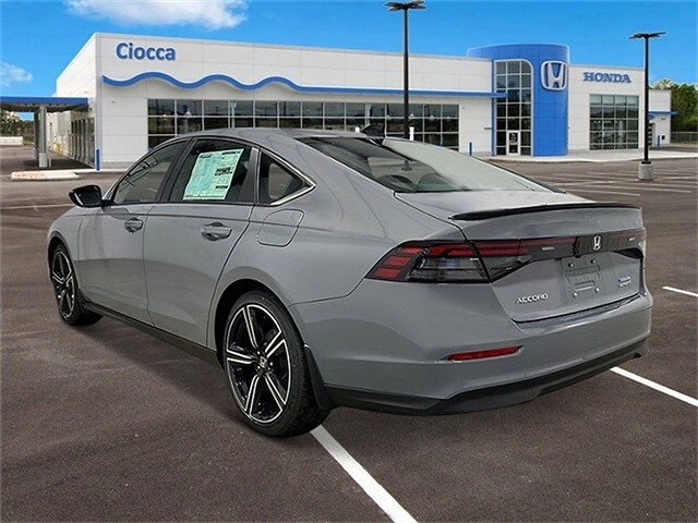 2025 Honda Accord Hybrid Sport photo 3