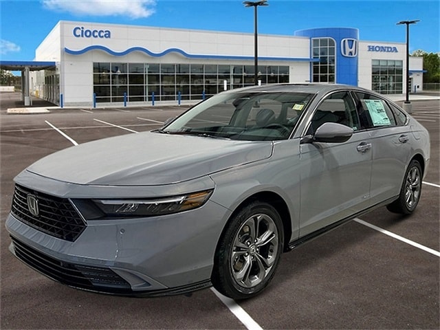 2025 Honda Accord Hybrid EX-L's photo