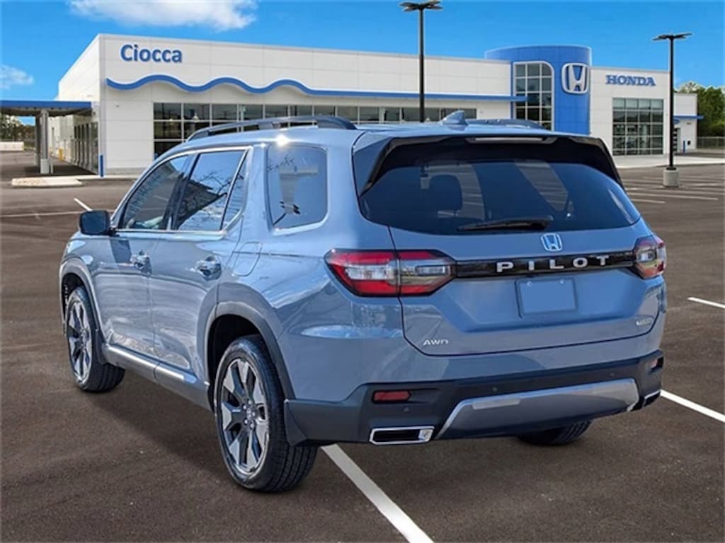 New 2026 Honda Pilot Touring SUV