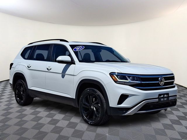 2022 Volkswagen Atlas 3.6L SE w/Tech 4MOTION's photo