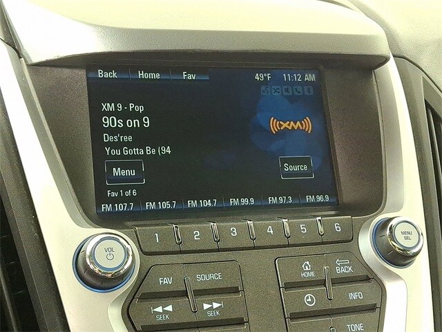 2016 Chevrolet Equinox LT photo 3