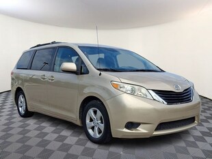 2013 Toyota Sienna LE V6 8 Passenger Van