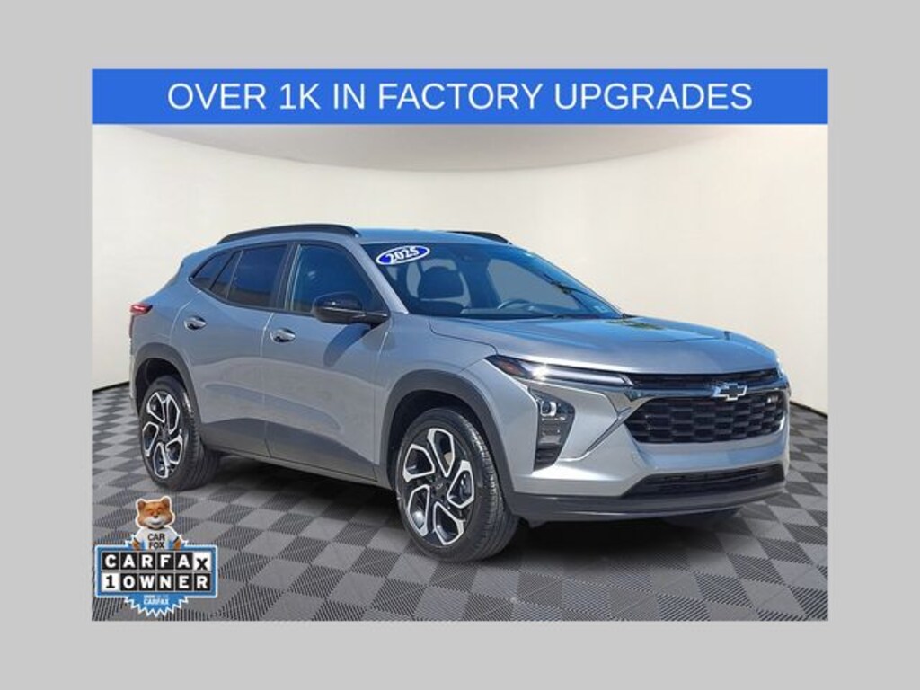 Used 2025 Chevrolet Trax 2RS SUV