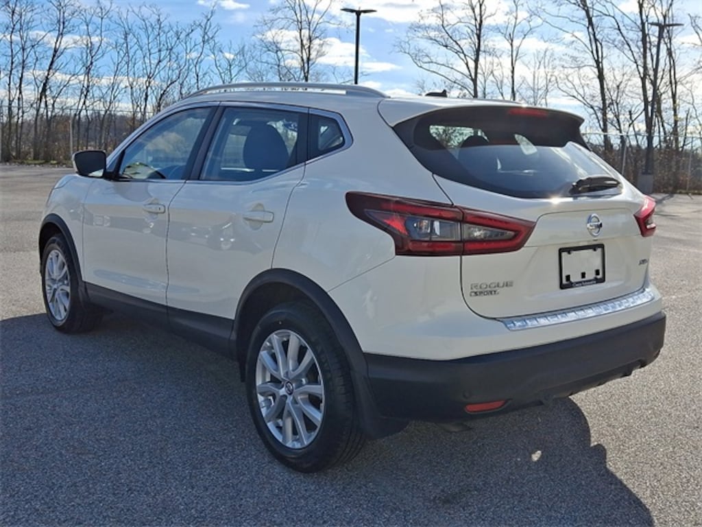 Used 2022 Nissan Rogue Sport SV SUV