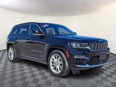 2023 Jeep Grand Cherokee Summit SUV