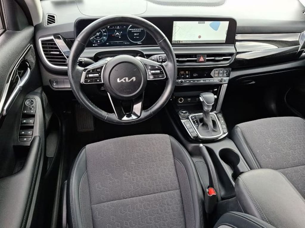 Used 2024 Kia Seltos X-Line SUV