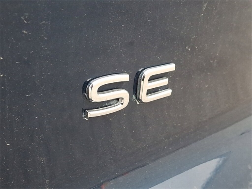 Used 2022 Volkswagen Atlas Cross Sport 2.0T SE w/Technology SUV