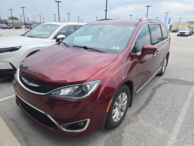 2018 Chrysler Pacifica Touring L Plus's photo