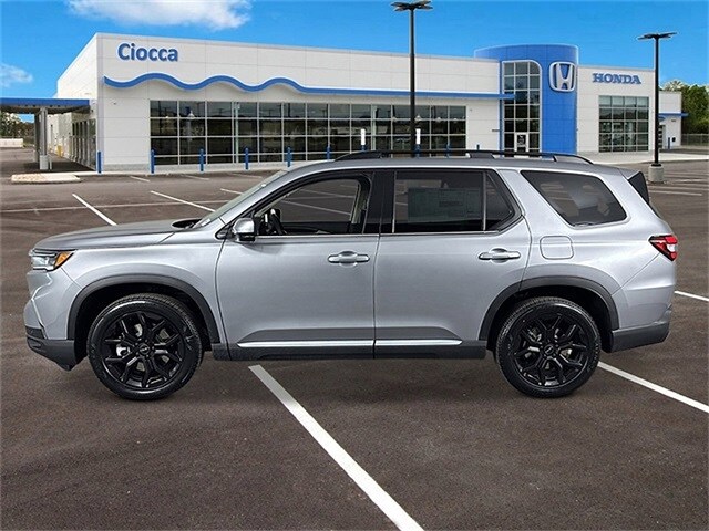 2025 Honda Pilot Touring photo 2