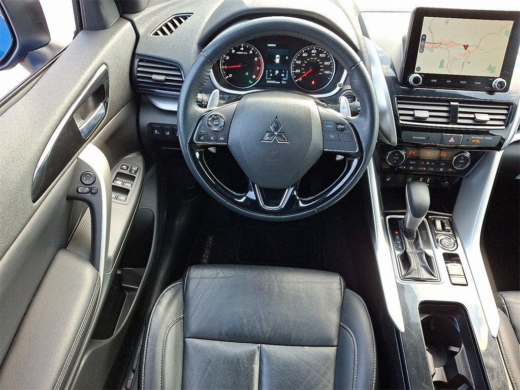 2022 Mitsubishi Eclipse Cross SEL photo 2