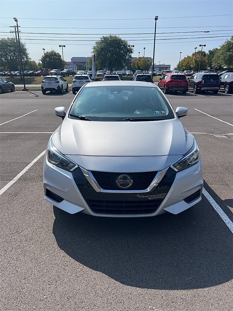 2020 Nissan Versa 1.6 SV photo 2