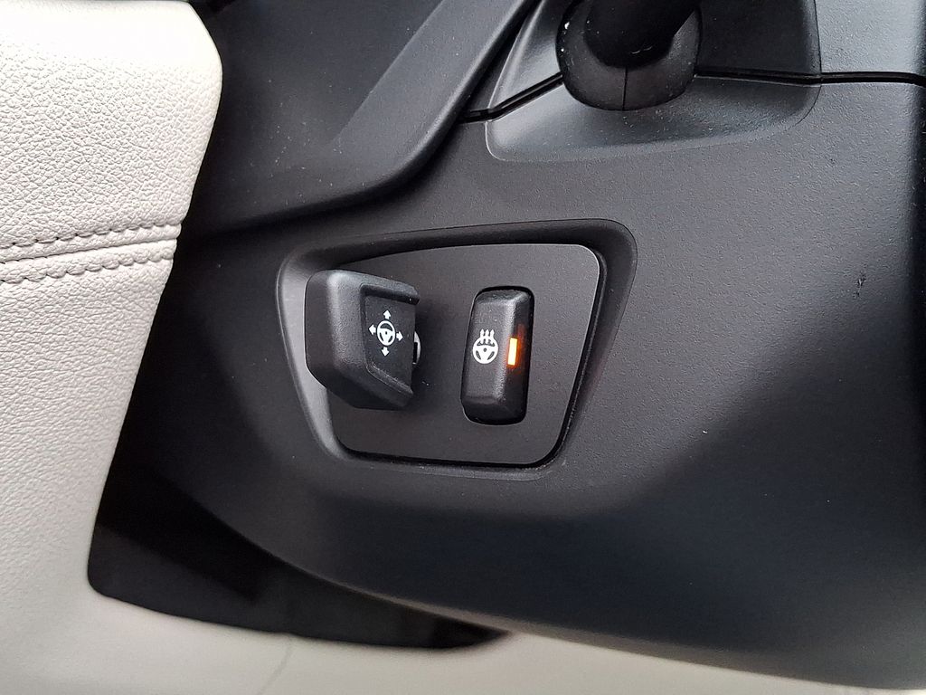 2016 BMW 7 Series 750i - Photo 32