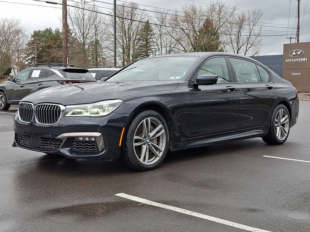 2016 BMW 7 Series 750i - Photo 6
