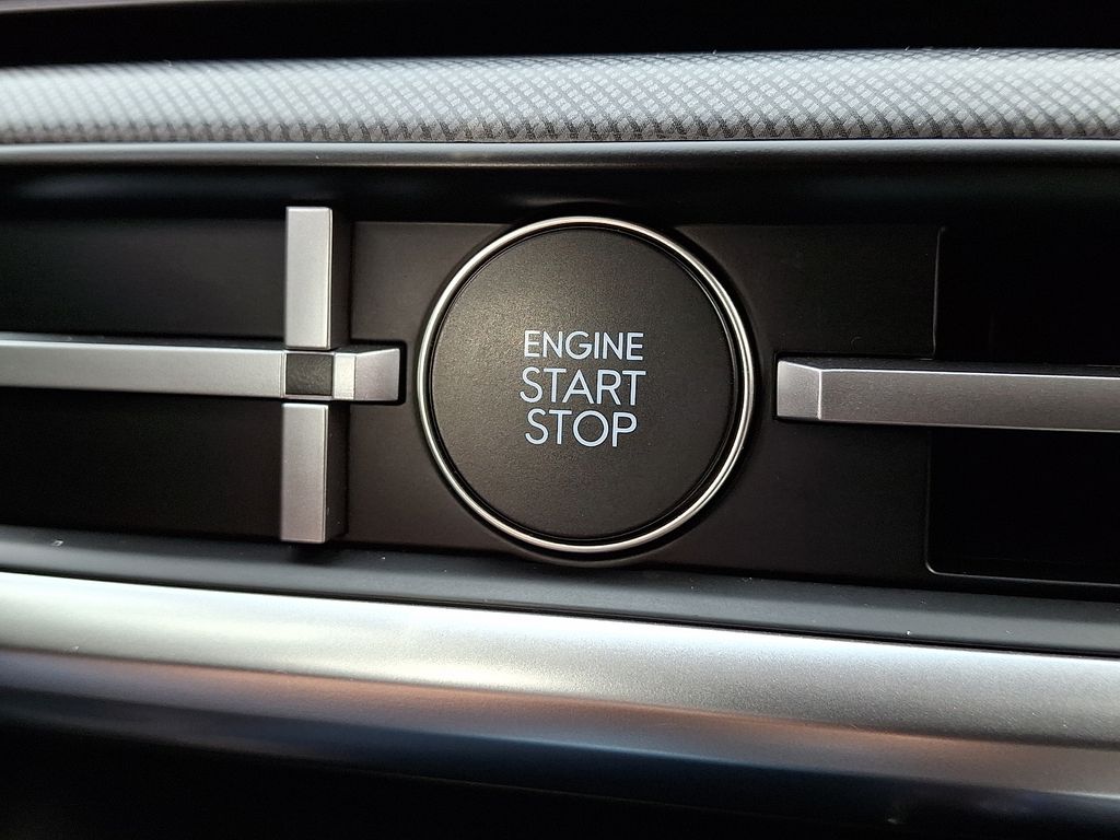 2024 Hyundai Santa Fe SE - Photo 23
