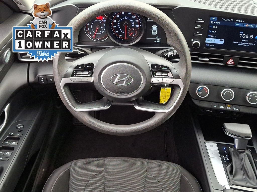 Used 2021 Hyundai Elantra SE Sedan