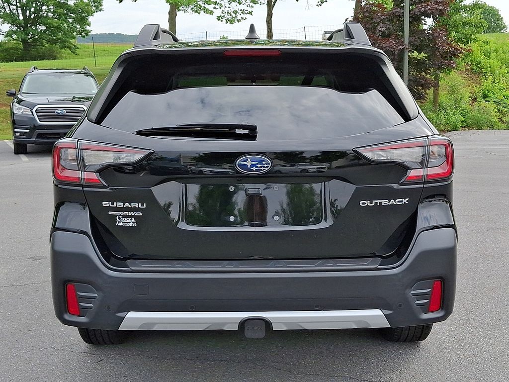 2022 Subaru Outback Limited - Photo 8