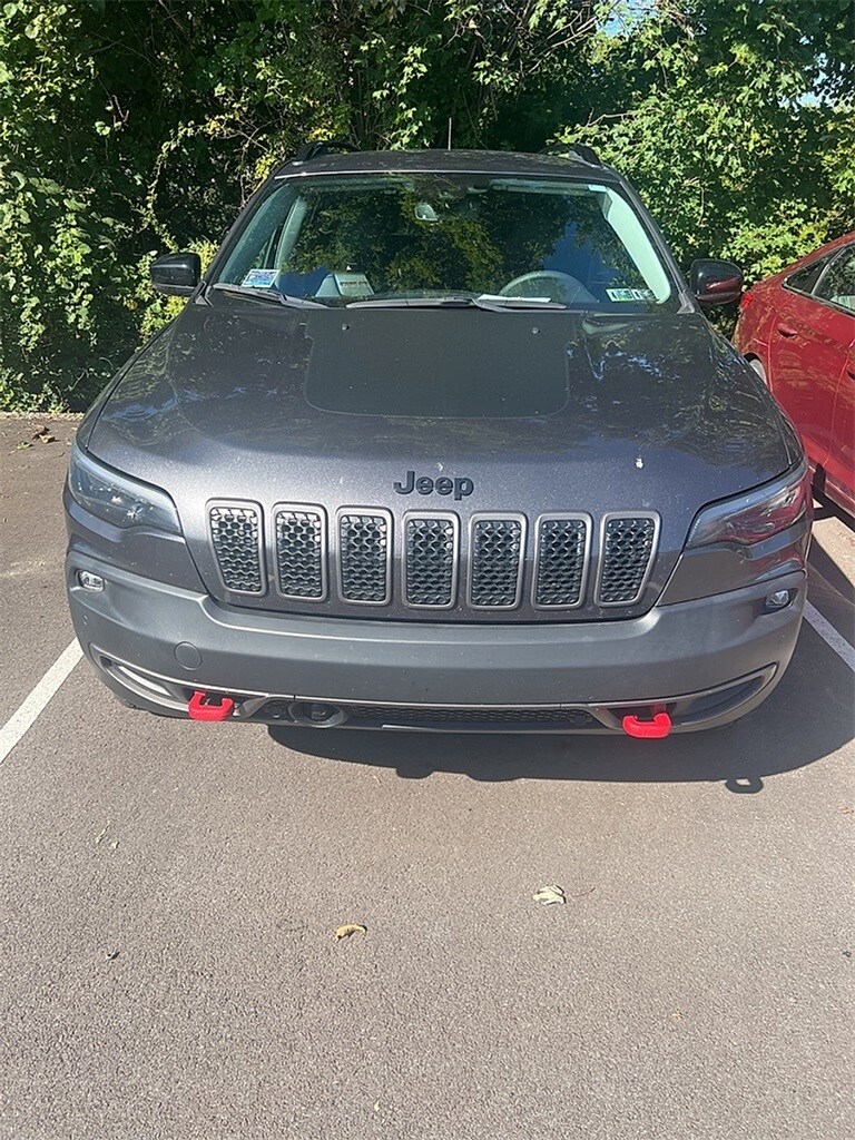 2023 Jeep Cherokee Trailhawk photo 2