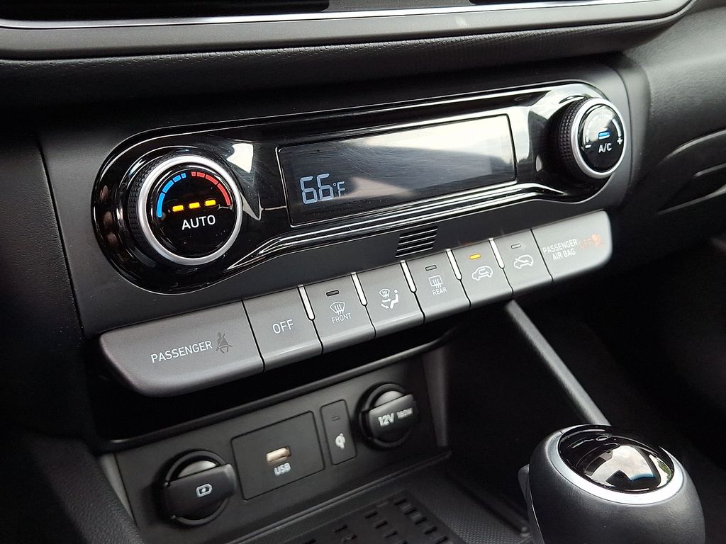 2023 Hyundai Kona SEL - Photo 19