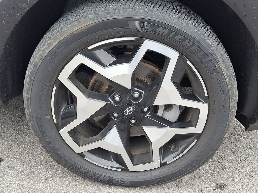 2022 Hyundai Santa Cruz Limited - Photo 11