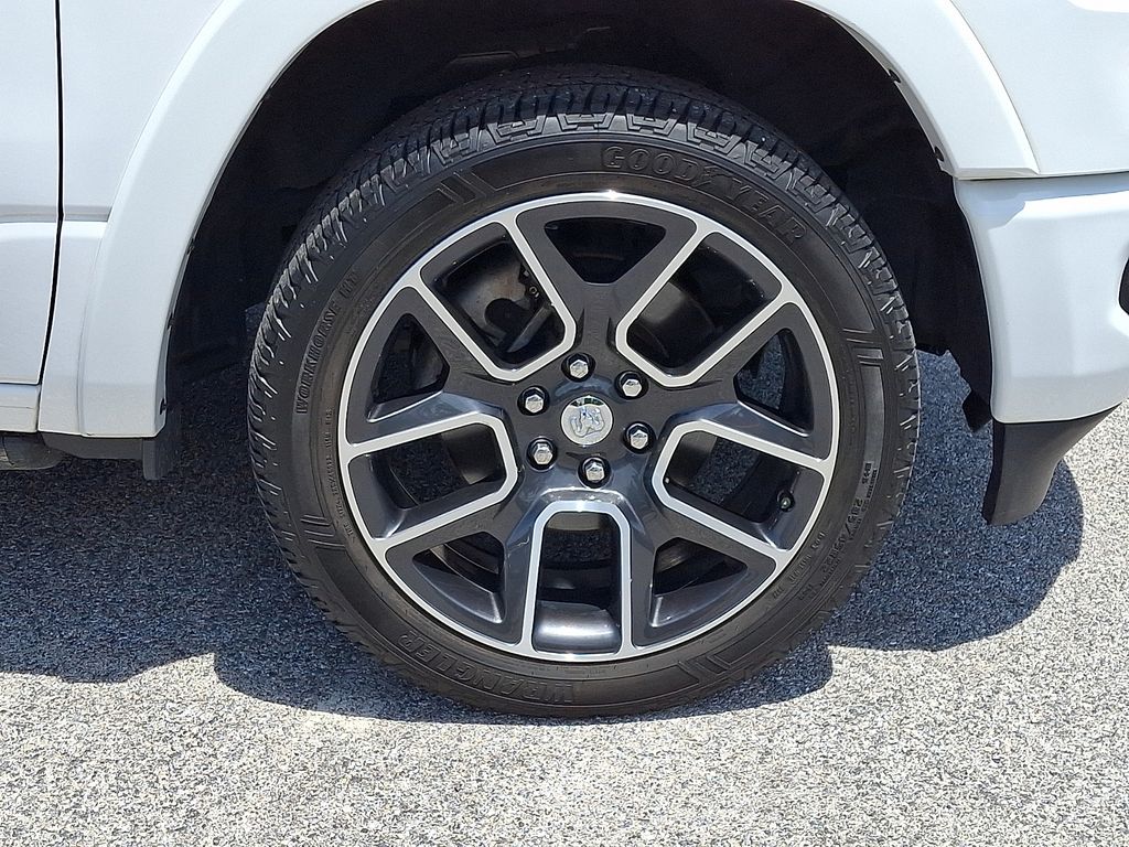 2021 RAM Ram 1500 Pickup Laramie - Photo 11