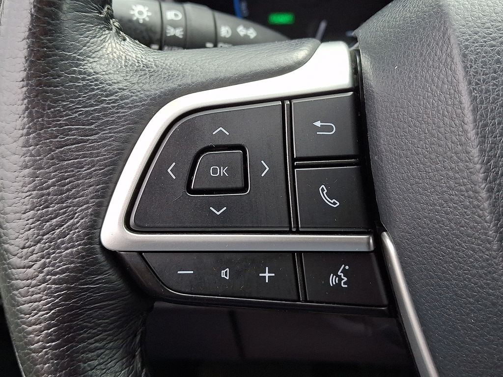2021 Toyota Sienna XLE - Photo 23