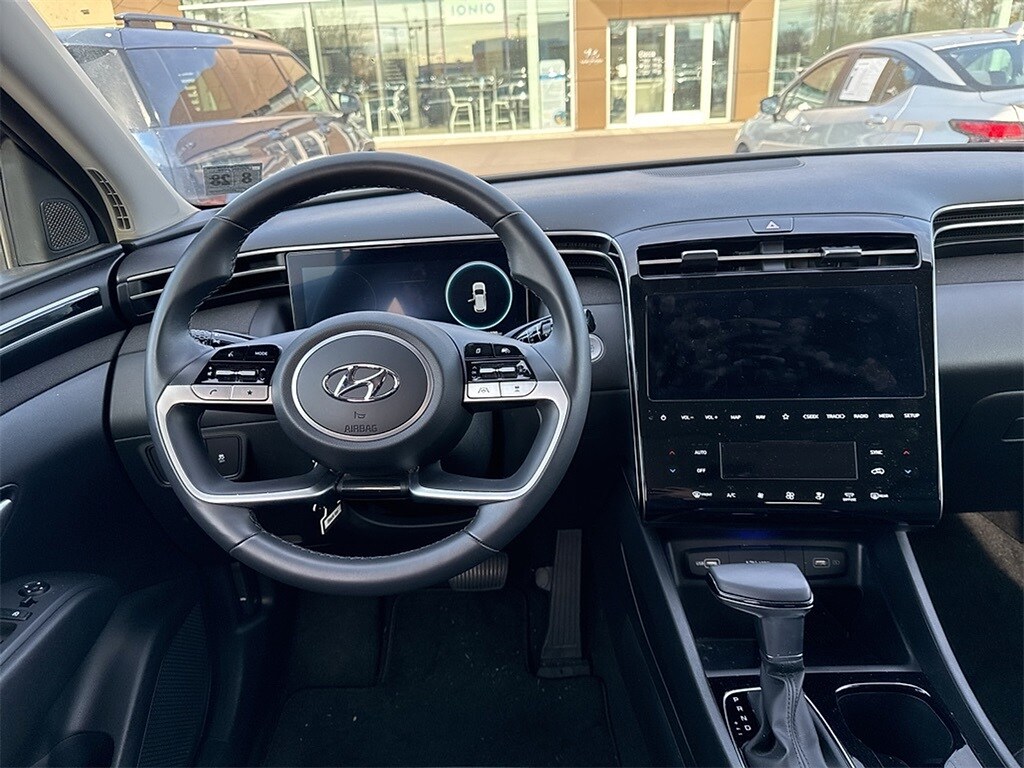 2024 Hyundai Tucson SEL Convenience photo 2