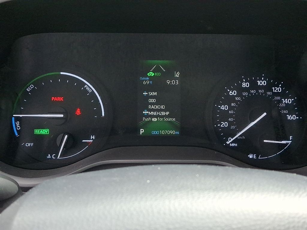 2021 Toyota Sienna XLE - Photo 22
