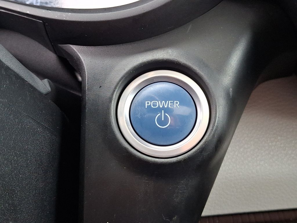 2021 Toyota Sienna XLE - Photo 27