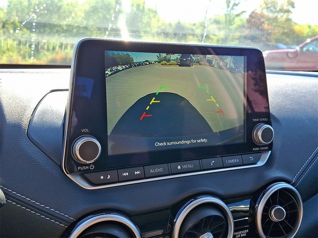 2023 Nissan Sentra SV photo 3