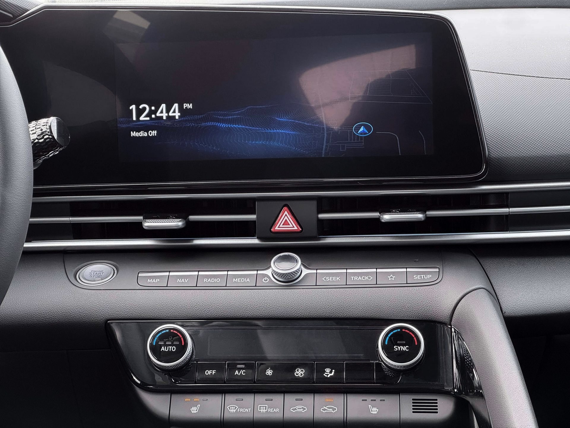2026 Hyundai Elantra Limited - Photo 19