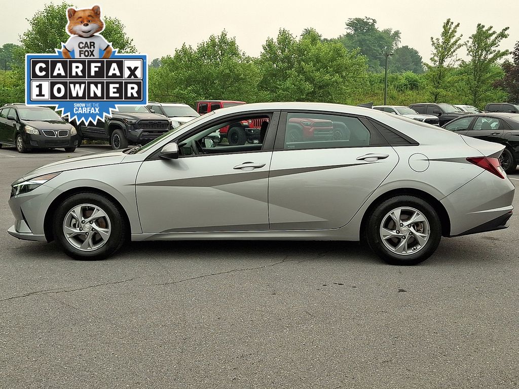2021 Hyundai Elantra SE - Photo 6